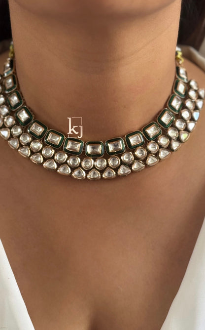 Nora choker set