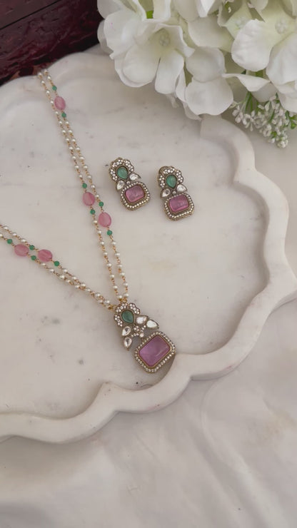 Elana pendant set