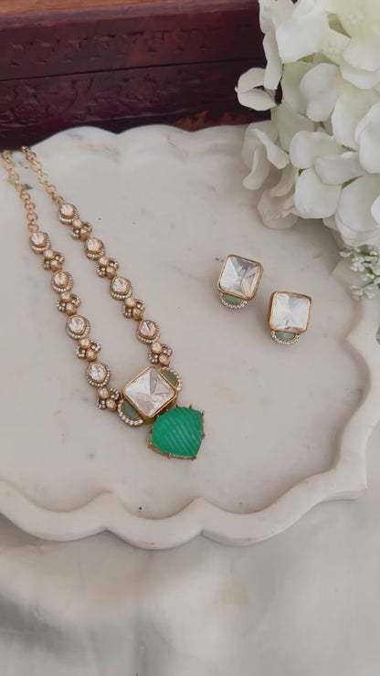 Maia necklace set