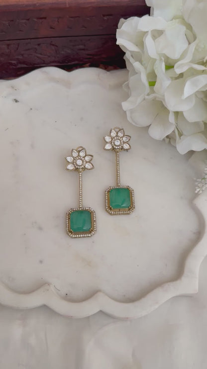 Zyren Earrings set