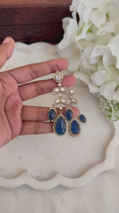 Calix Earrings set