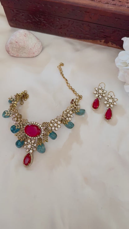 Kyra necklace set